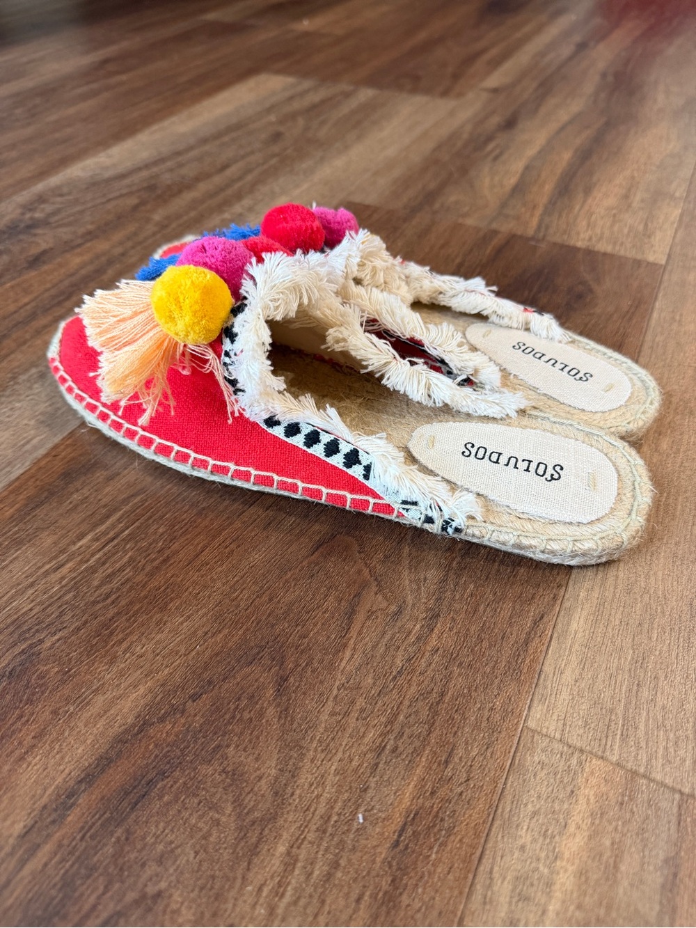 Soludos Red Slip-On Pom Pom Tassel Espadrille Mules - Picture 2 of 7